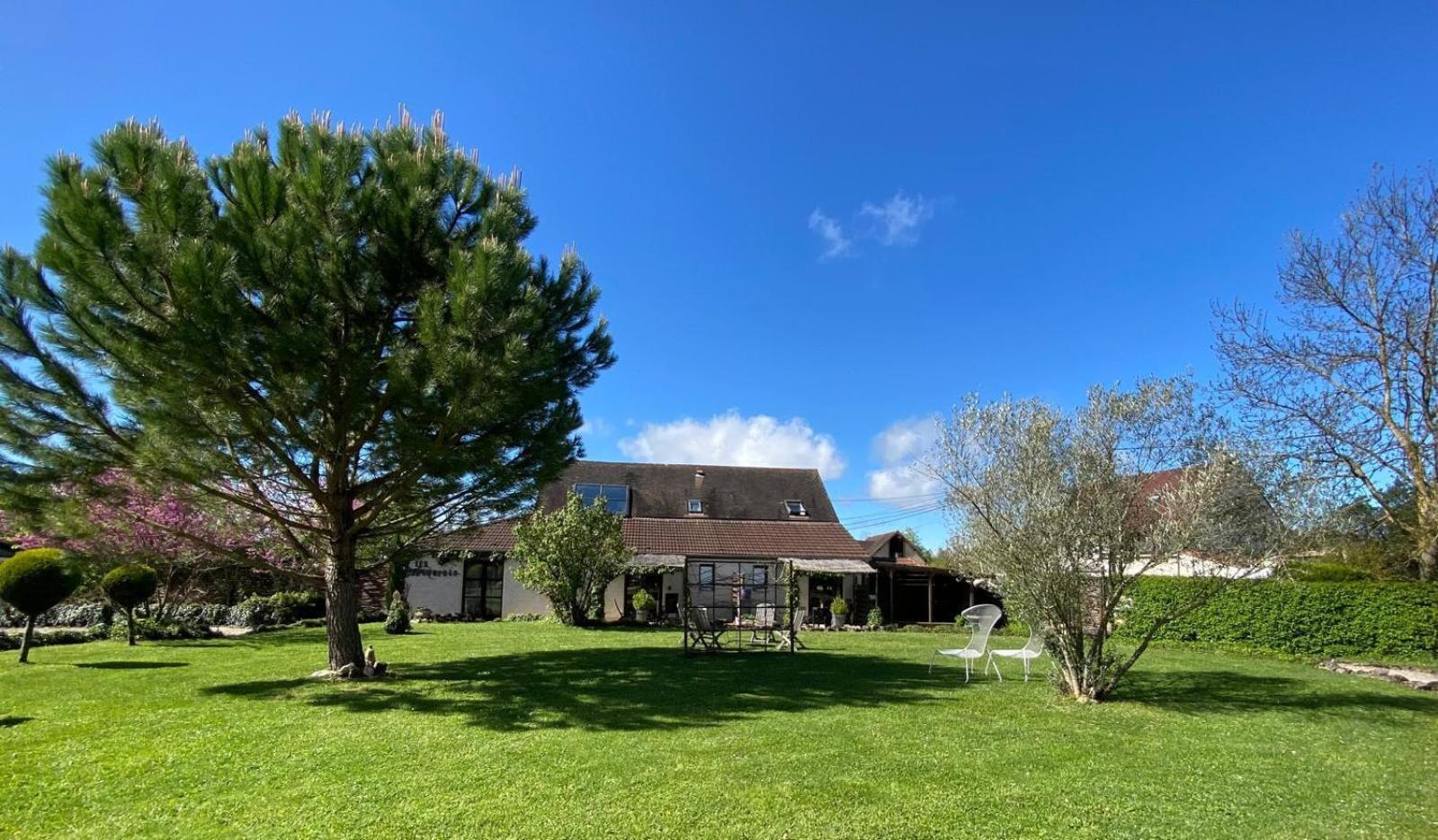 Gite Et Studios Les Barongeres Farges-les-Chalon Exteriér fotografie