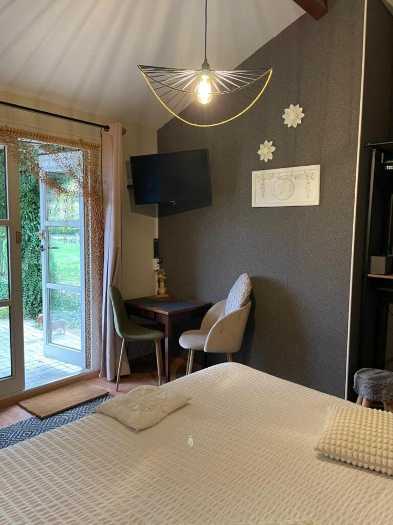 Gite Et Studios Les Barongeres Farges-les-Chalon Exteriér fotografie